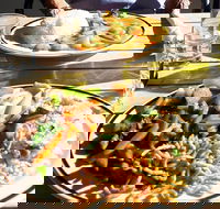 New Golden Lake Chinese Restaurant - Kawana Tourism