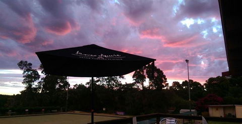 Windows On Wygonda At The Roleystone Club - Kawana Tourism 8