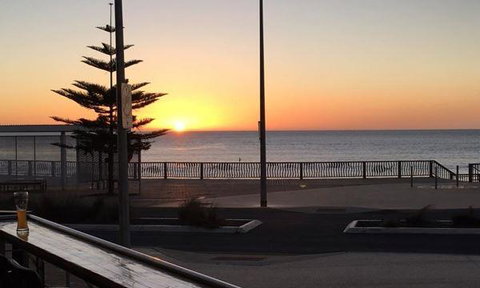 Phillip's Kitchen - Kawana Tourism 4