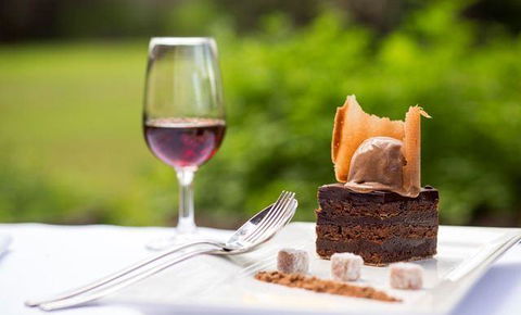 The Tadka Club - Kawana Tourism 14