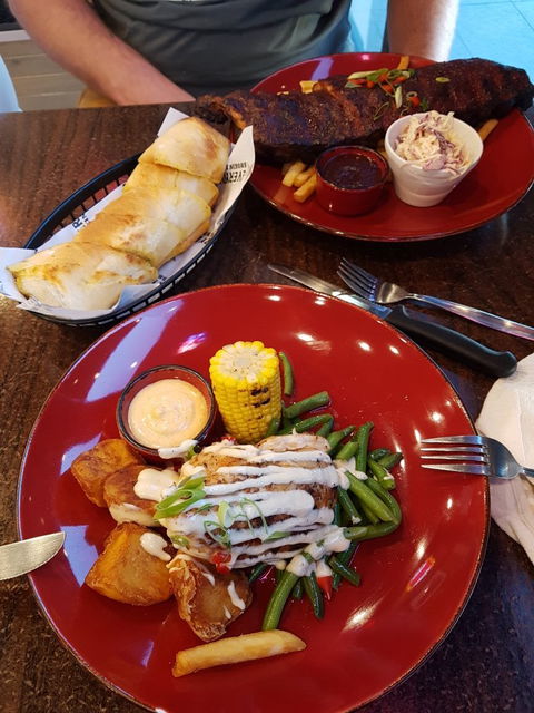 Everydays Smokin BBQ & Bar - Kawana Tourism 2