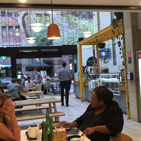 O'Connell Street Cafe - Kawana Tourism 0