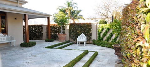 The Courtyard - Kawana Tourism 0