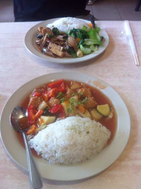 Tea Master Vegetarian Cafe Restaurant - Kawana Tourism 3