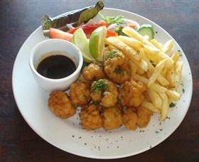 Beachfront Hotel - Kawana Tourism 0