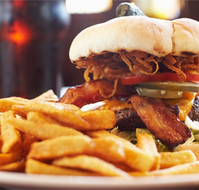 Karama Plaza Tavern - Kawana Tourism