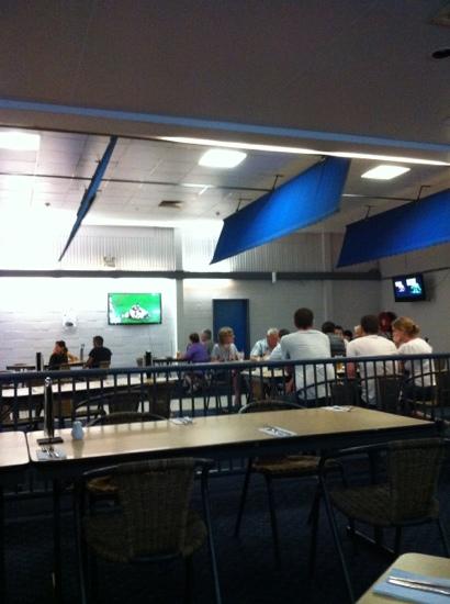 Jabiru Sports & Social Club Incorporated - Kawana Tourism 6