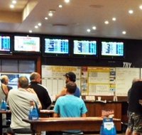 Central Park Tavern - Kawana Tourism