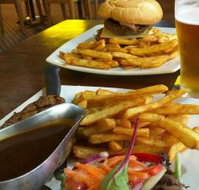 New Royal Hotel - Kawana Tourism