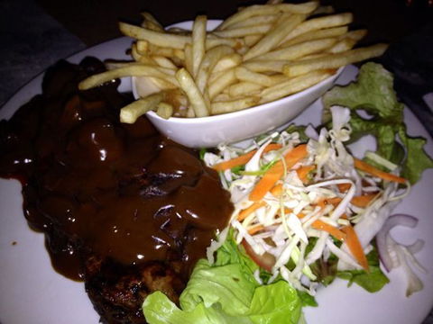 Bank Hotel - Kawana Tourism 5
