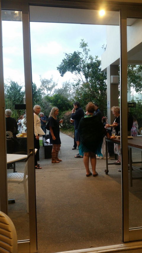 SurfAir Beach Hotel - Kawana Tourism 8