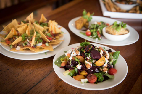 KC’s Bar & Grill - Kawana Tourism 0