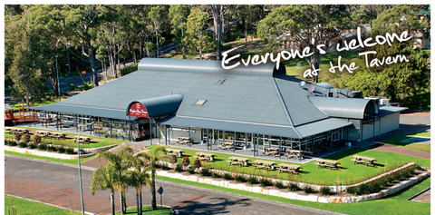 Empire Bay Tavern - Kawana Tourism 9