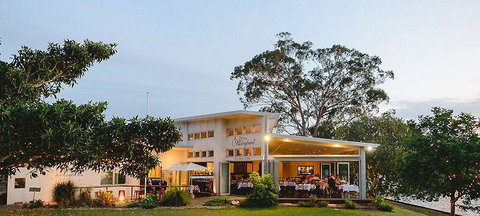 Noosa Waterfront Restaurant - Kawana Tourism 0