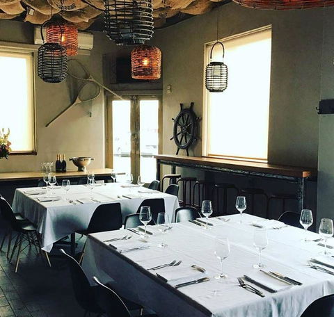 RST Seafood Restaurant - Kawana Tourism 12