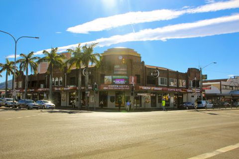 The Coffs Hotel - Kawana Tourism 0