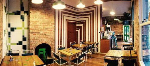 EAT LOVE PIZZA - Kawana Tourism 3