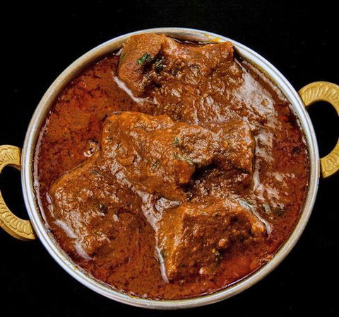 Priya Indian Cuisine - Kawana Tourism 6