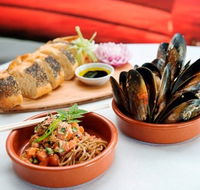 The Kermandie Waterfront Hotel - Kawana Tourism