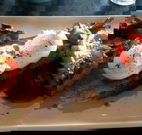 Bunkers Beach House - Kawana Tourism