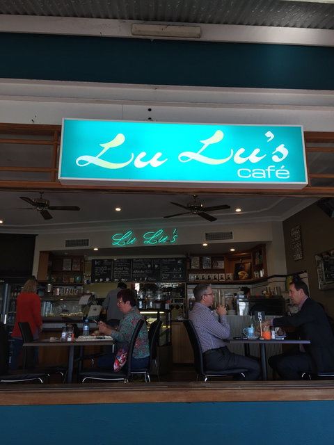 Lulu's Cafe - Kawana Tourism 4