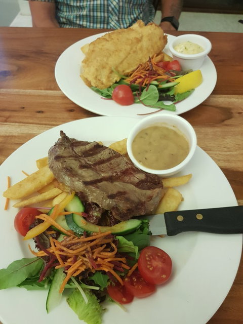 The Ship Inn - Kawana Tourism 4