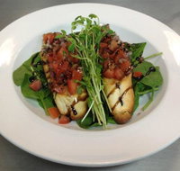 3 Oceans Wine Company Winery  Cafe - Kawana Tourism