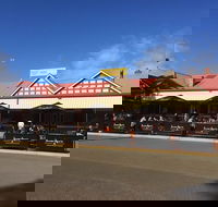 dwellingup hotel - Kawana Tourism