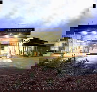 The Corner Inn - Kawana Tourism