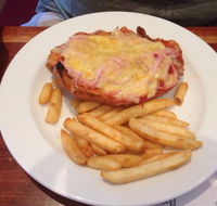 Checkside Tavern - Kawana Tourism