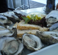 The Oyster Bar Holdfast Shores