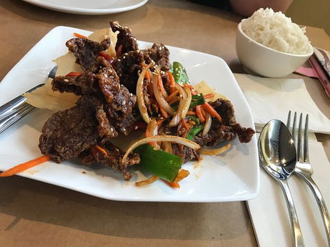 Dee Muk Thai Kitchen - Kawana Tourism 0