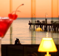 Horizons Cocktail Lounge