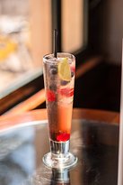 Horizons Cocktail Lounge - Kawana Tourism 6