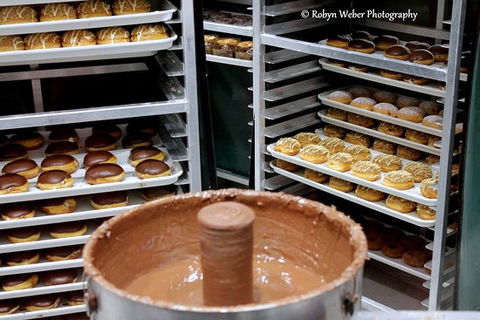 Krispy Kreme - Kawana Tourism 0