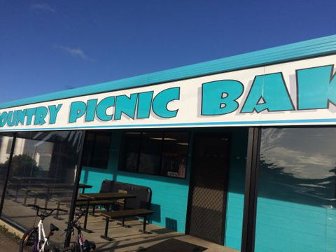 Myponga Country Picnic Bakery - Kawana Tourism 0