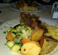 Queens Arms Hotel Riccardo's Seafood and Steakhouse - Kawana Tourism