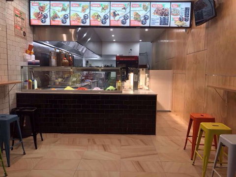 Valley Kebab Shop - Kawana Tourism 0