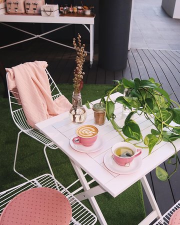 Madame Mitchell Coffee - Kawana Tourism 0