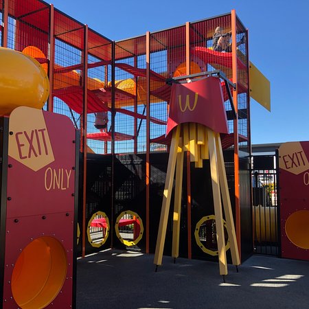 McDonald's - Kawana Tourism 0