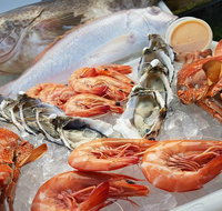 Rufus King Seafoods - Kawana Tourism