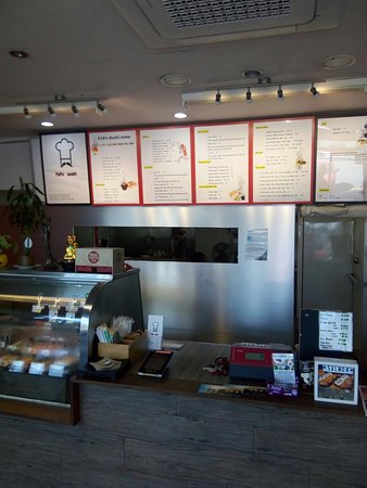 Papa Sushi & Japanese Food - Kawana Tourism 0