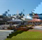 Suttons Beach Pavilion - Kawana Tourism