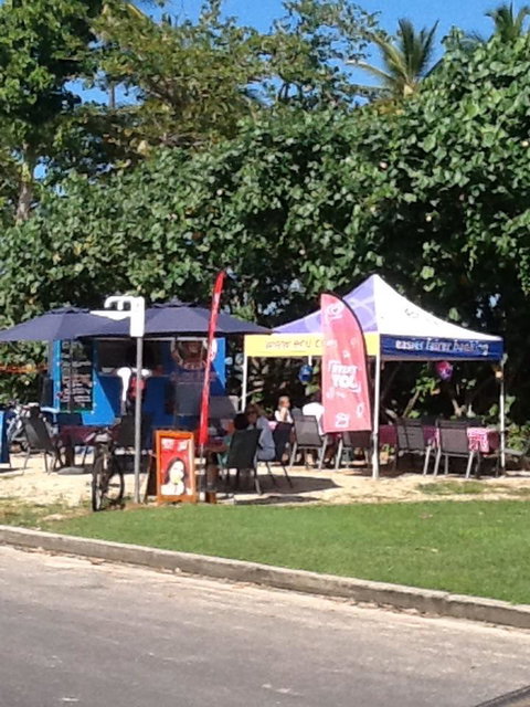 Tuskers Tuckerbox And Catering - Kawana Tourism 3