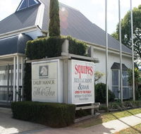 Squires A La Carte - Kawana Tourism