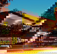 Beach House - Kawana Tourism