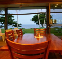 King Reef Hotel Restaurant - Kawana Tourism