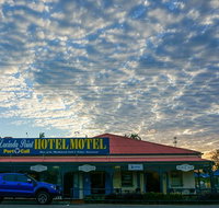 Lucinda Point Hotel Motel Restaurant - Kawana Tourism
