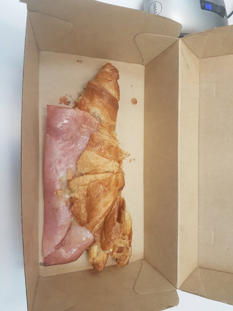 Milk & Honey Espresso Bar - Kawana Tourism 3