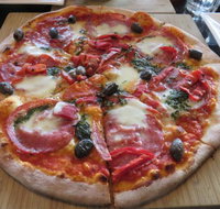 Acqua e Farina Woodfire Pizzeria - Kawana Tourism